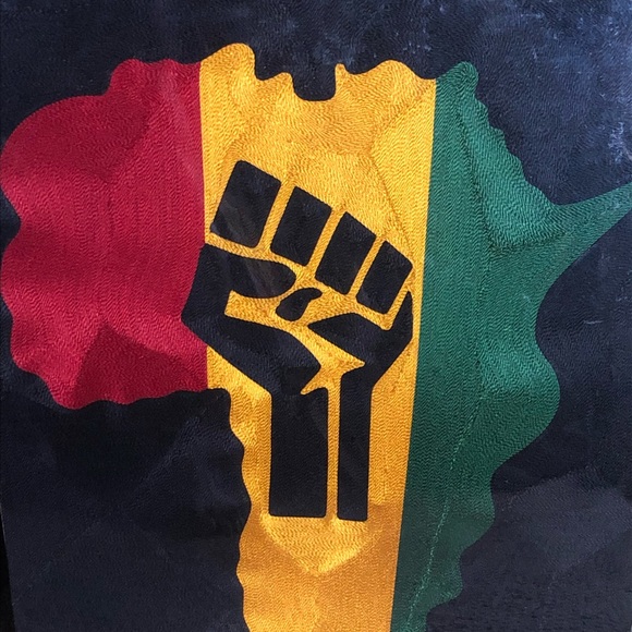 Meet your Posher, Mitchell - Picture 7 of 16